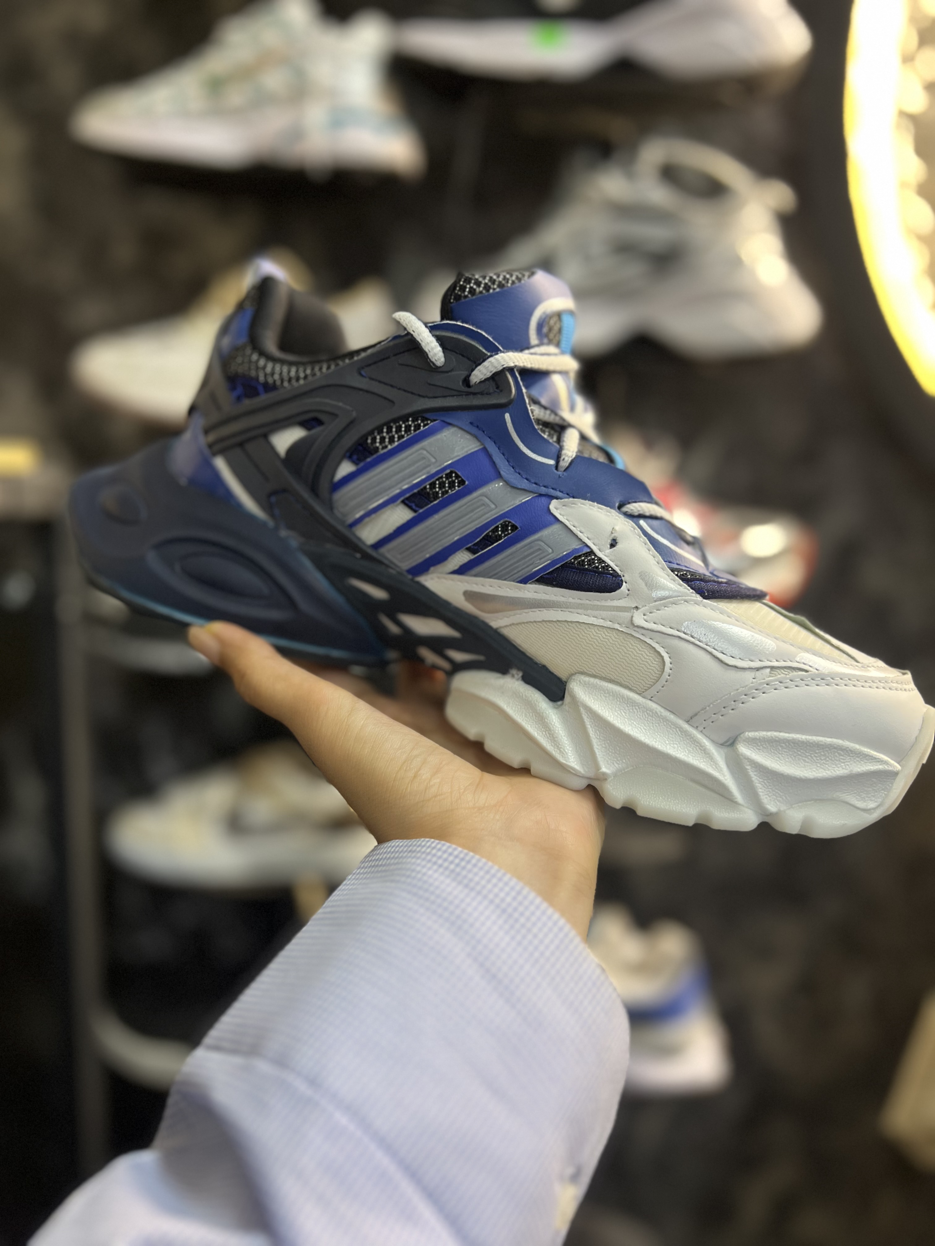 کفش کتانی مردانه آدیداس مدل XLG Runner deluxe