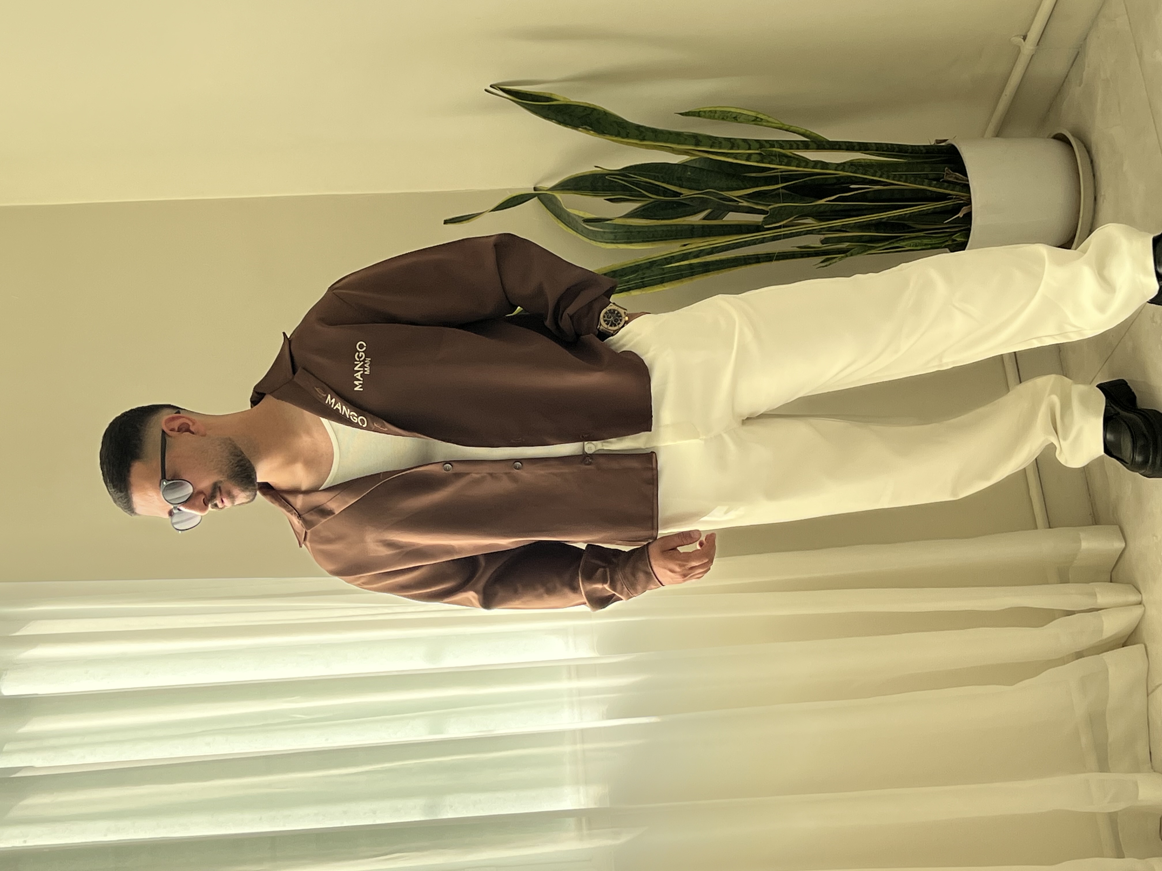 پیرآهن آستین بلند مدل باکسی پارچه مازراتی طرح mango
